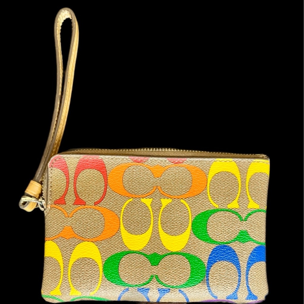 Coach Corner Zip Wristlet In Rainbow Signature Canvas - Picture 2 of 3